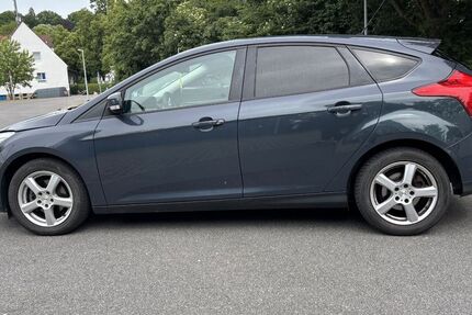 Ford Focus 124.000 km 5.299 &euro; Coburg 96450