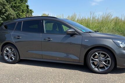 Ford Focus 75.000 km 14.500 &euro; Kaarst 41564