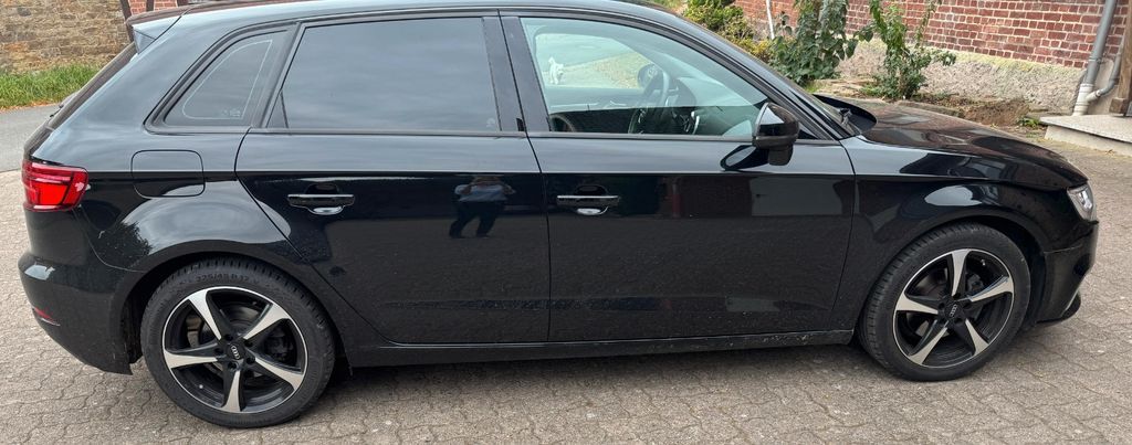 Audi A3 71.000 km 17.500 € Aerzen 31855