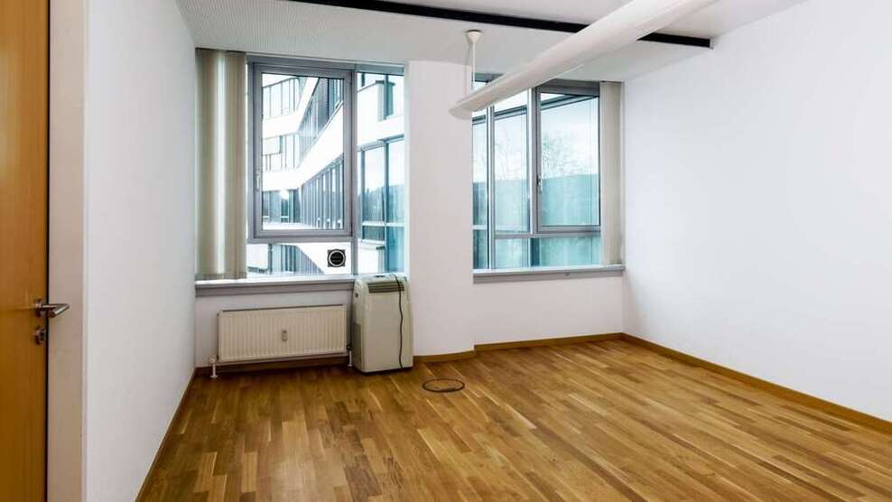 Büro in Stuttgart 510 € 30 m²