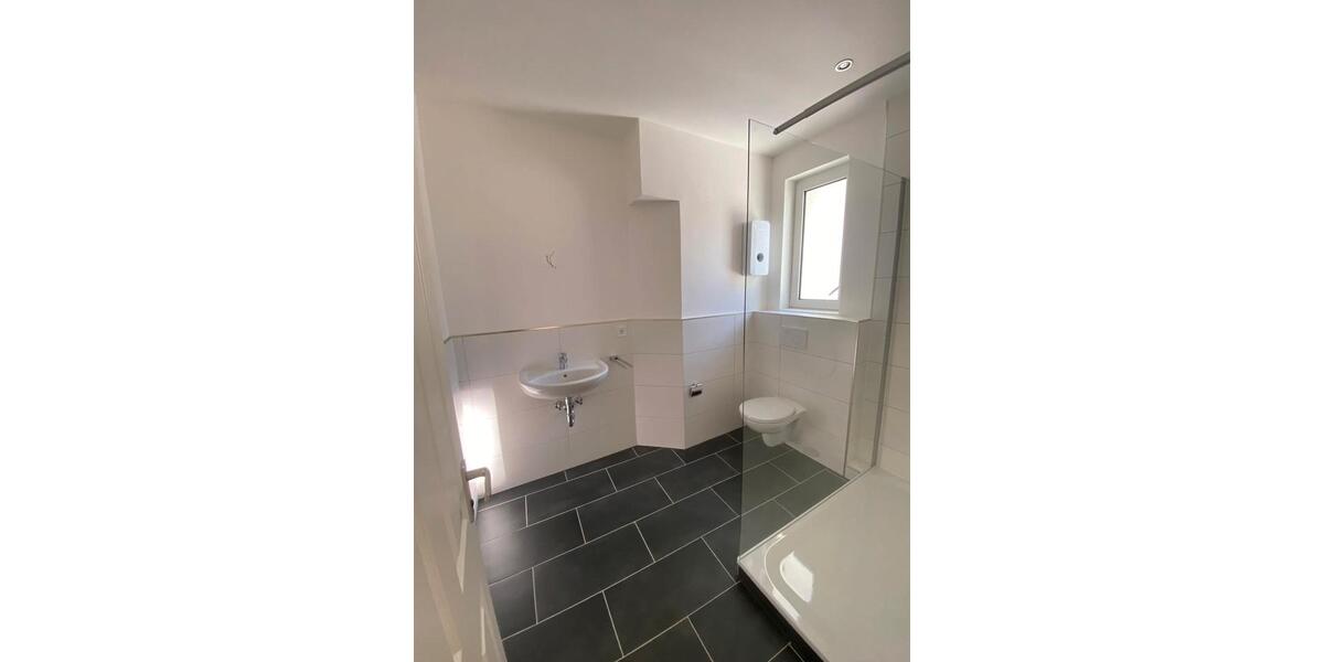Dachgeschoßwohnung Koblenz - 4 Zimmer, 96 m&sup2;, 1.259&euro; | Angebot:26536288