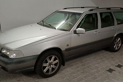 Volvo V70 240.000 km 7.950 € Seelbach 77960
