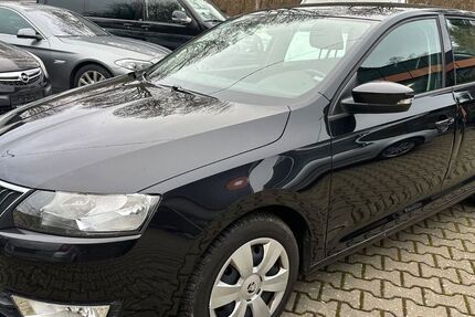Skoda Rapid 185.476 km 5.100 &euro; Siegen 57080