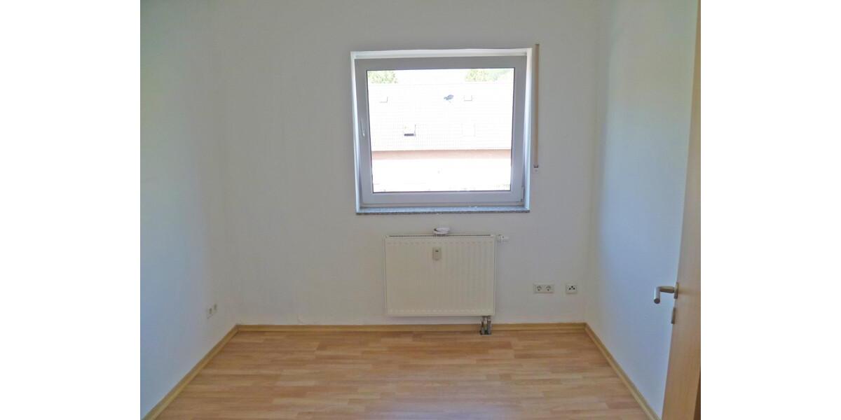 Etagenwohnung Windeck - 3 Zimmer, 67 m&sup2;, 465&euro; | Angebot:24487670