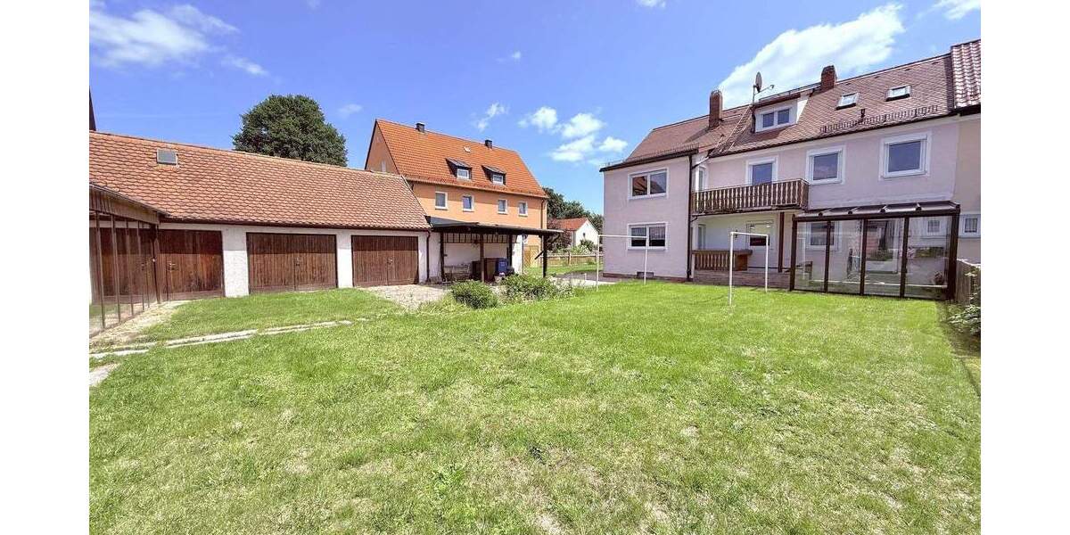 Doppelhaushälfte Altenstadt - 9 Zimmer, 214 m&sup2;, 275.000&euro; | Angebot:25247554
