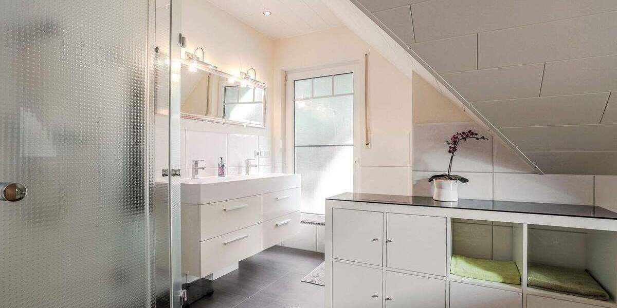 Einfamilienhaus Much / Niederheimbach Niederheimbach - 6 Zimmer, 224 m&sup2;, 1.100.000&euro; | Angebot:25317830