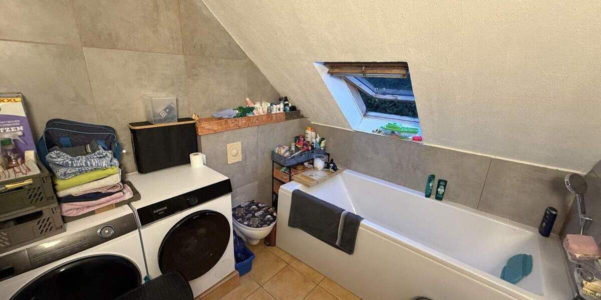 Doppelhaushälfte Bergisch Gladbach Bärbroich - 4 Zimmer, 149 m&sup2;, 375.000&euro; | Angebot:24685529