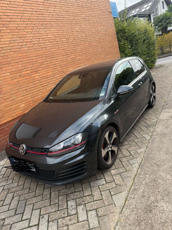 VW Golf 192.500 km 13.500 € Halle/Westfalen 33790