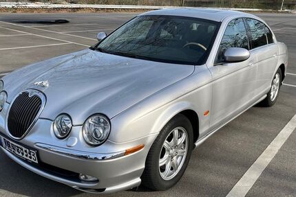 Jaguar S-Type 181.000 km 3.700 &euro; Leverkusen 51379