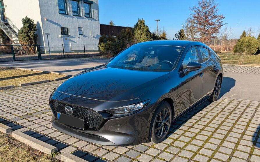 Mazda 3 63.509 km 20.400 € Guteborn 01945