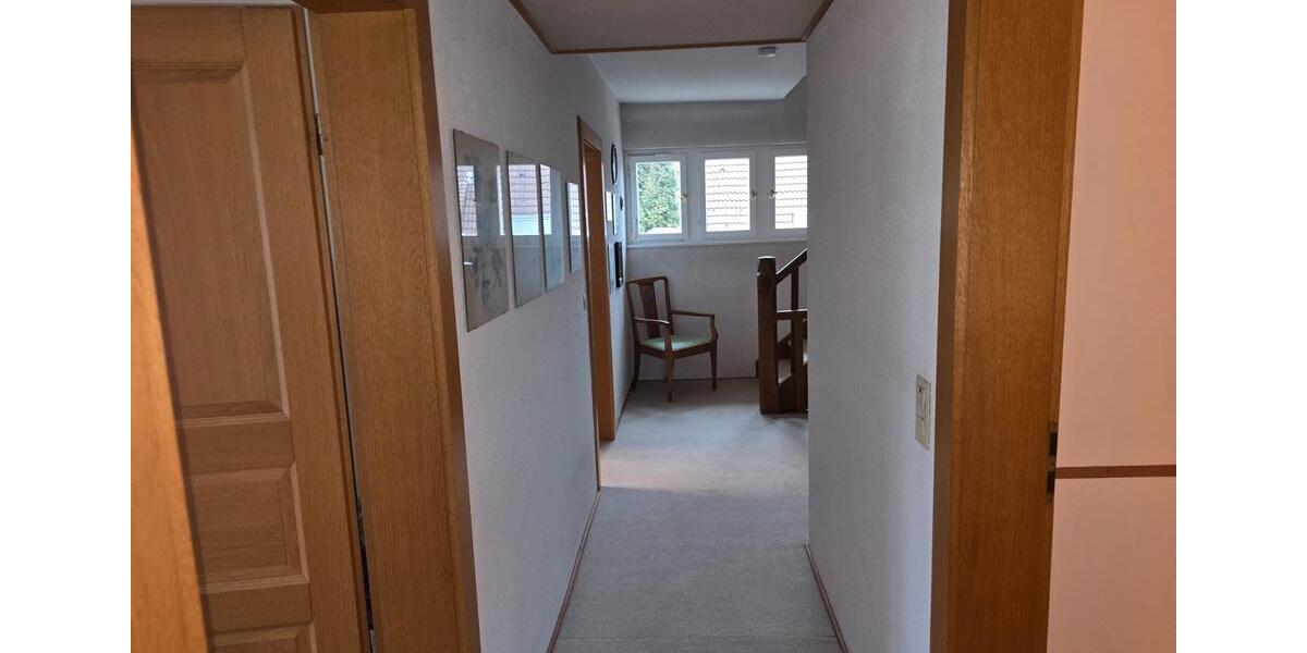 Einfamilienhaus Villingen-Schwenningen Schwenningen - 7 Zimmer, 167 m&sup2;, 460.000&euro; | Angebot:26766134