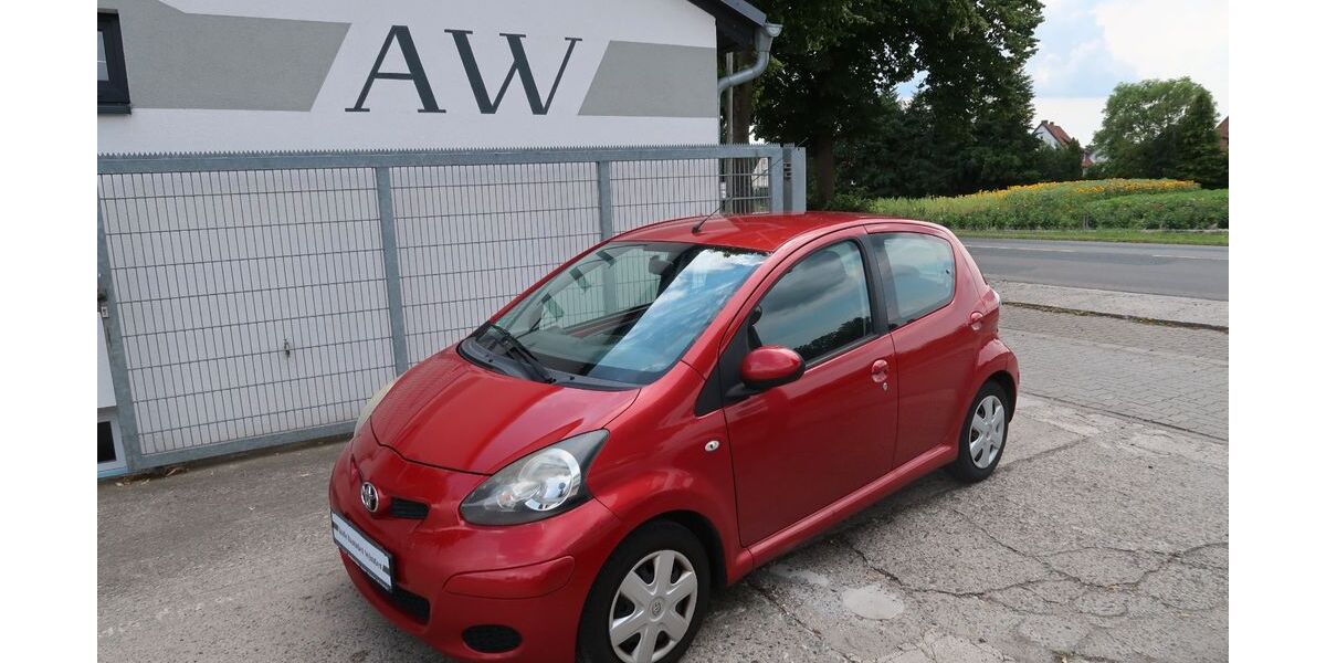 Toyota Aygo (X) 180.000 km 1.850 &euro; Groß Oesingen 29393