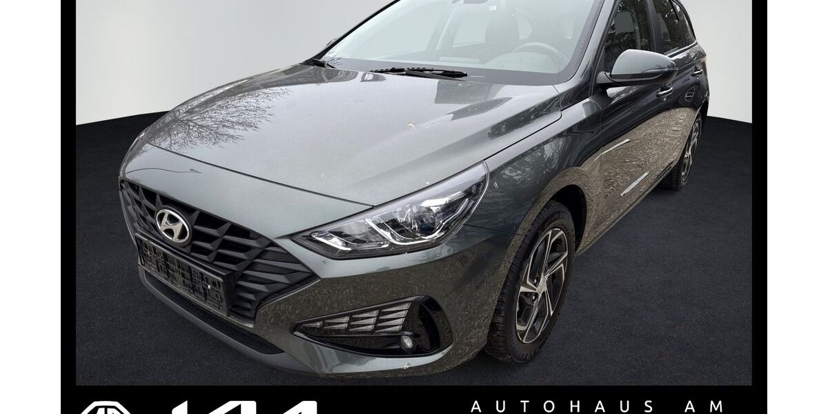 Hyundai i30 65.559 km 15.975 &euro; München 80992