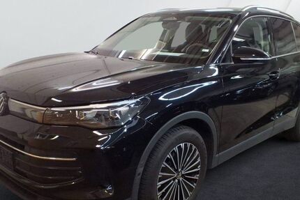 VW Tiguan 17.533 km 32.970 &euro; Neutraubling 93073