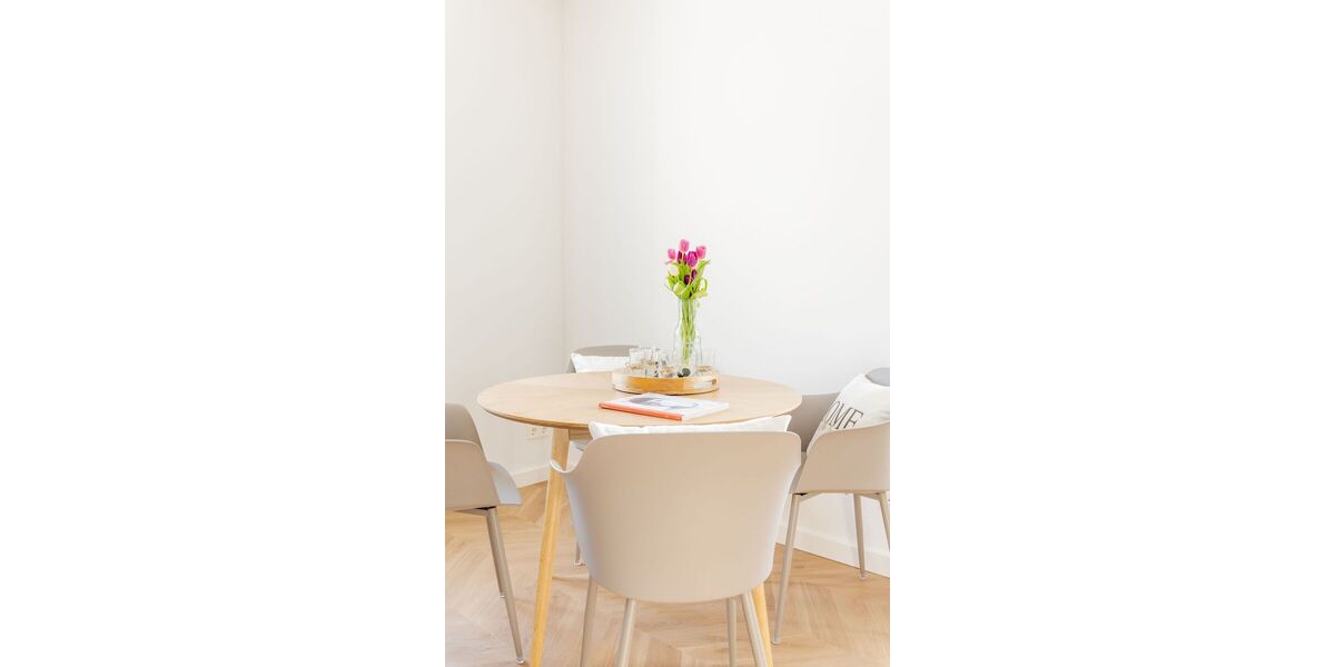 Traumwohnung mit Balkon, Kamin und Einbauküche in Naunhof - Appartement Naunhof | Angebot:26786206
