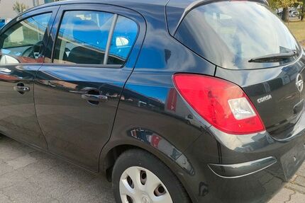 Opel Corsa 160.000 km 2.400 € Bremen 28199