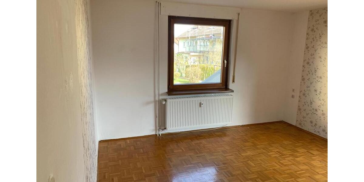 Doppelhaushälfte Villingen-Schwenningen Schwenningen - 8 Zimmer, 169 m&sup2;, 390.000&euro; | Angebot:26426887