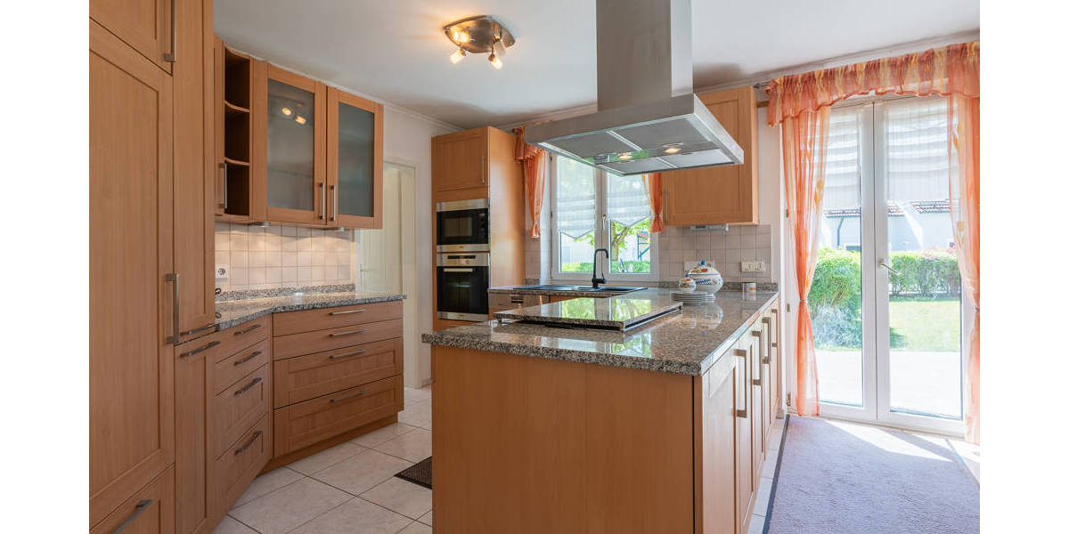 Einfamilienhaus Bad Füssing / Würding Bad Füssing - 8 Zimmer, 260 m&sup2;, 850.000&euro; | Angebot:26675095