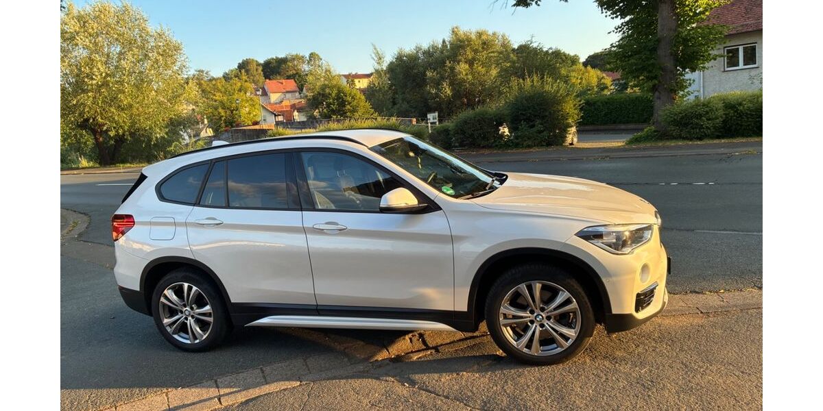 BMW X1 110.000 km 18.600 &euro; Lahntal / Goßfelden 35094
