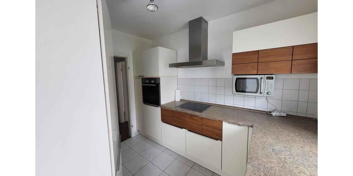 Charmante 3-Zimmer-Wohnung in Nieder-Roden: 76m², Balkone, Tiefgarage, ruhige Lage, gute Anbindung 3 zimmer