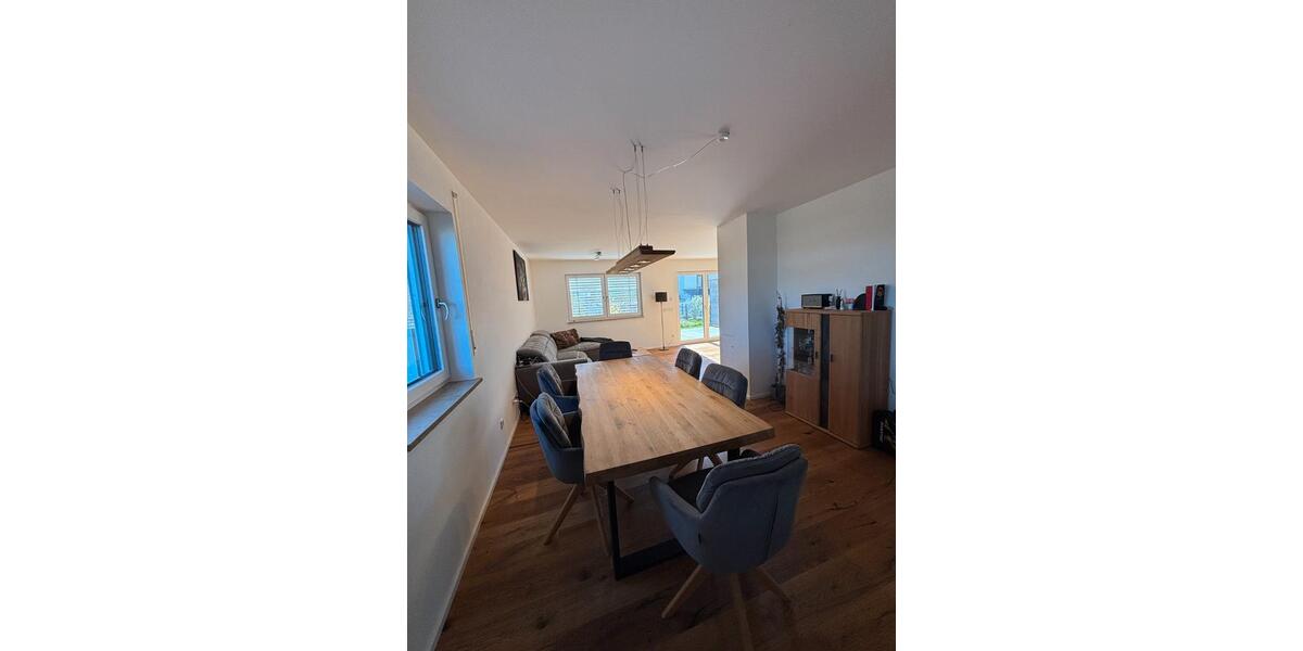 Doppelhaushälfte Eching - 4 Zimmer, 136 m&sup2;, 1.900&euro; | Angebot:26128707