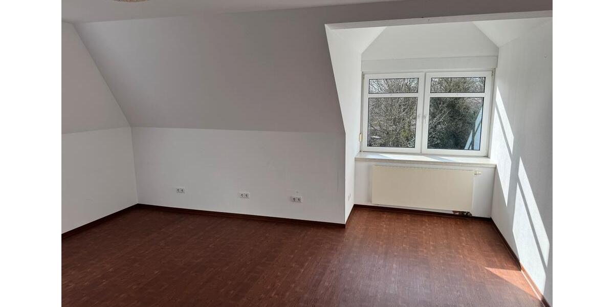 Etagenwohnung Twist - 5 Zimmer, 135 m&sup2;, 920&euro; | Angebot:26151124