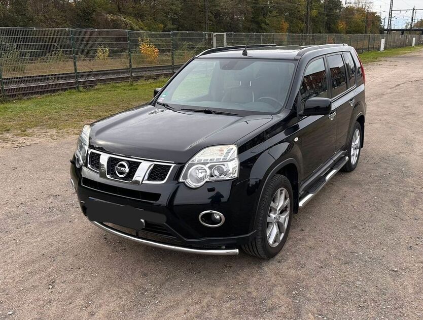 Nissan X-Trail 183.000 km 9.200 € Oberhausen 46049