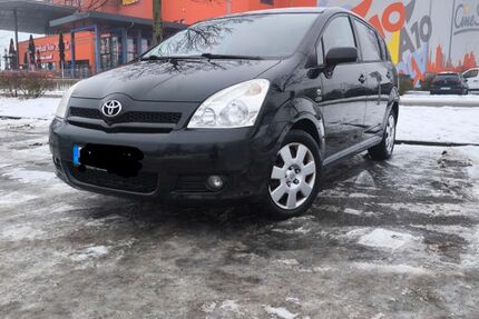 Toyota Corolla Verso 267.000 km 3.200 &euro; Zeuthen 15738
