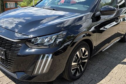 Peugeot 208 14.933 km 15.995 &euro; Bonndorf-Wellendingen 79848