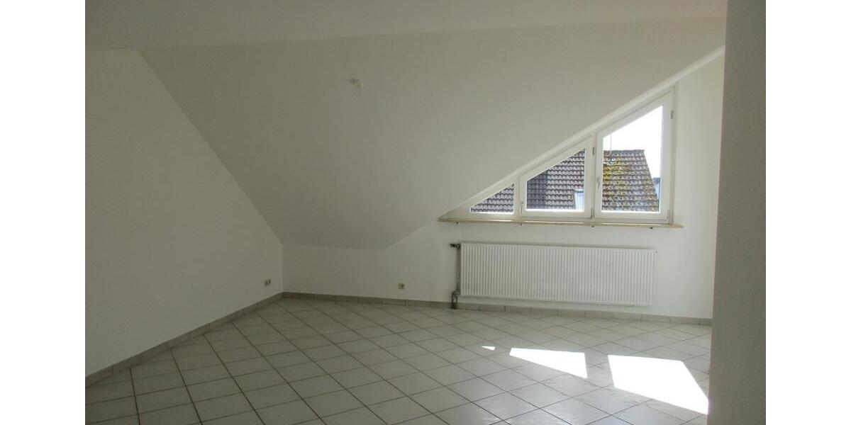 Dachgeschoßwohnung Forchheim - 3 Zimmer, 90 m&sup2;, 333.000&euro; | Angebot:25948091