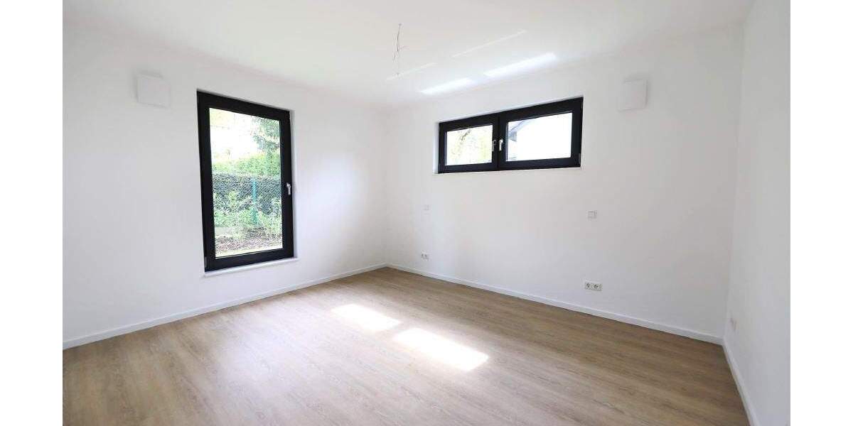 Etagenwohnung Lage - 2 Zimmer, 75 m&sup2;, 1.060&euro; | Angebot:25154043