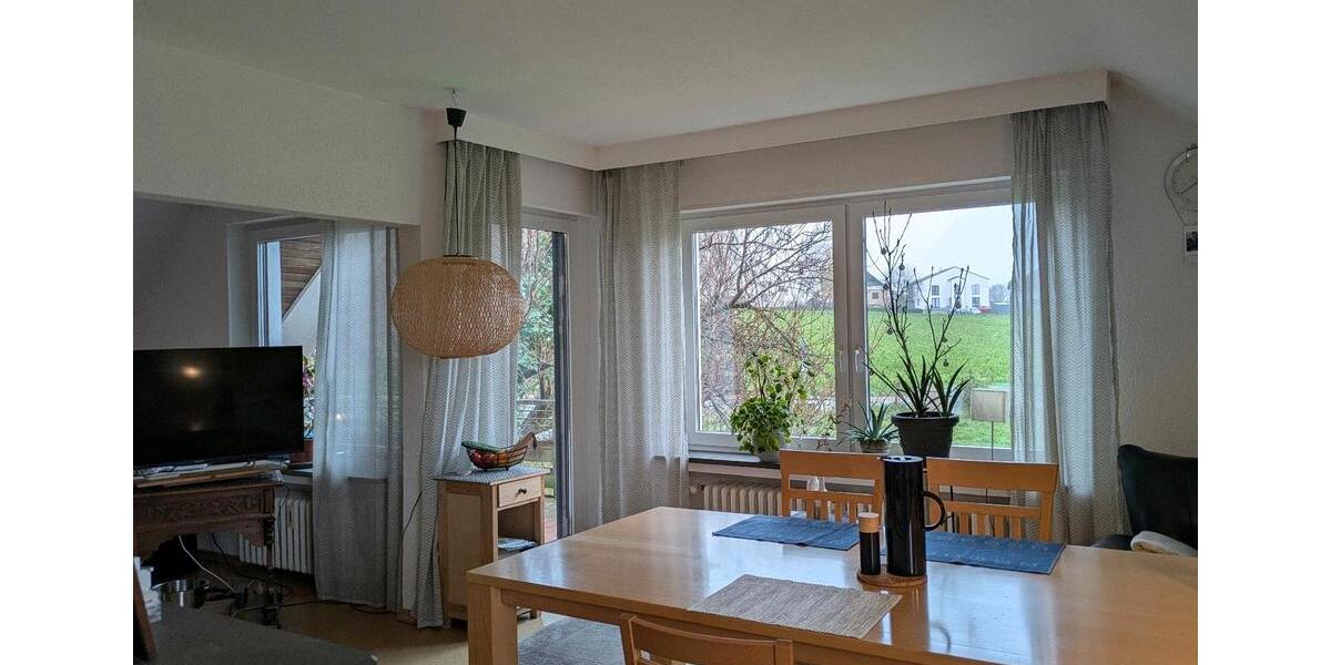 ETW mit schöner Aussicht im Grünen am Schweichelner Berg 4 zimmer