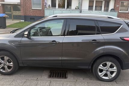 Ford Kuga 70.200 km 14.800 &euro; Grevenbroich 41516