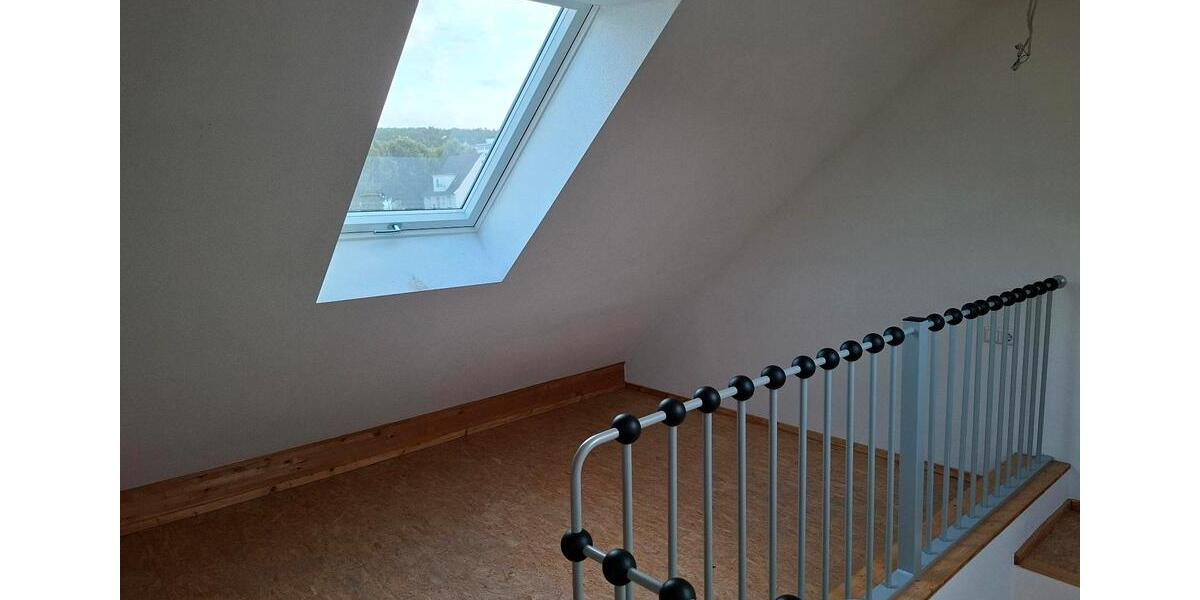 Dachgeschoßwohnung Bad Mergentheim - 2.5 Zimmer, 87 m&sup2;, 290.000&euro; | Angebot:26691770