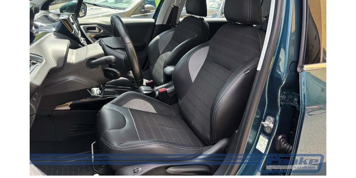 Peugeot 2008 Allure*AHK*Navi*Car-play*SHZ*LED*Tempo* 103.785 km 11.890 &euro; Berlin 13187