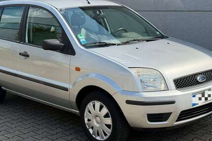 Ford Fusion 127.000 km 3.499 &euro; Monheim Am Rhein 40789