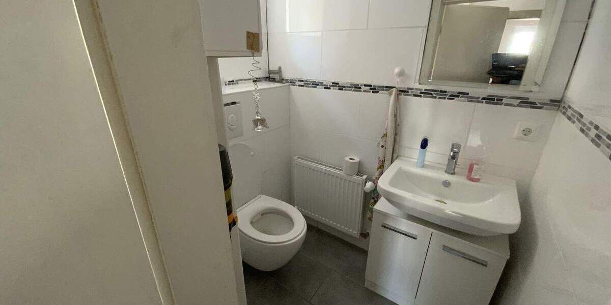 Bauernhaus, Landhaus Allendorf Aschau - 6 Zimmer, 244 m&sup2;, 250.000&euro; | Angebot:25670805