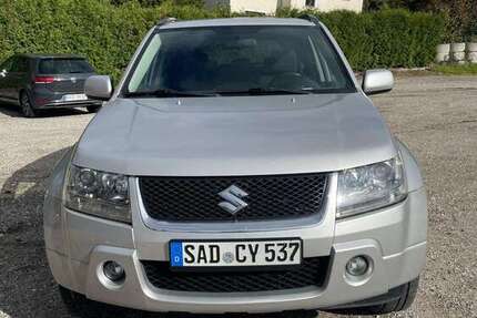 Suzuki Grand Vitara 190.000 km 5.300 € Schwarzenfeld 92521