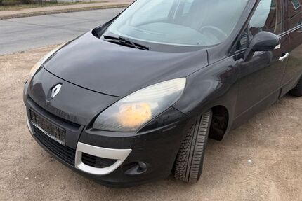 Renault Scenic 262.000 km 1.200 &euro; Sponholz 17039