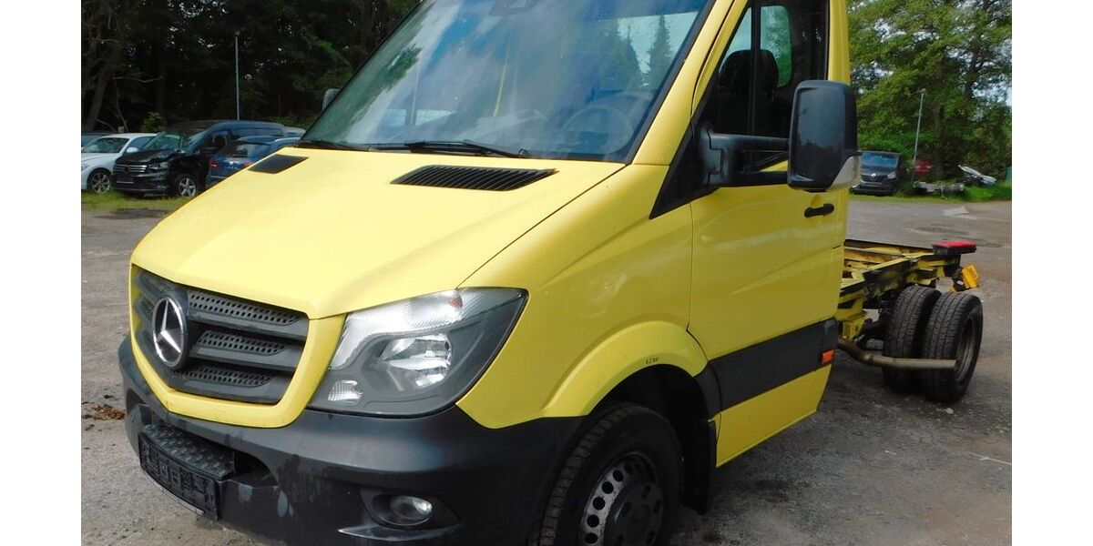 Mercedes-Benz Sprinter 325.700 km 9.500 &euro; Biendorf 18233