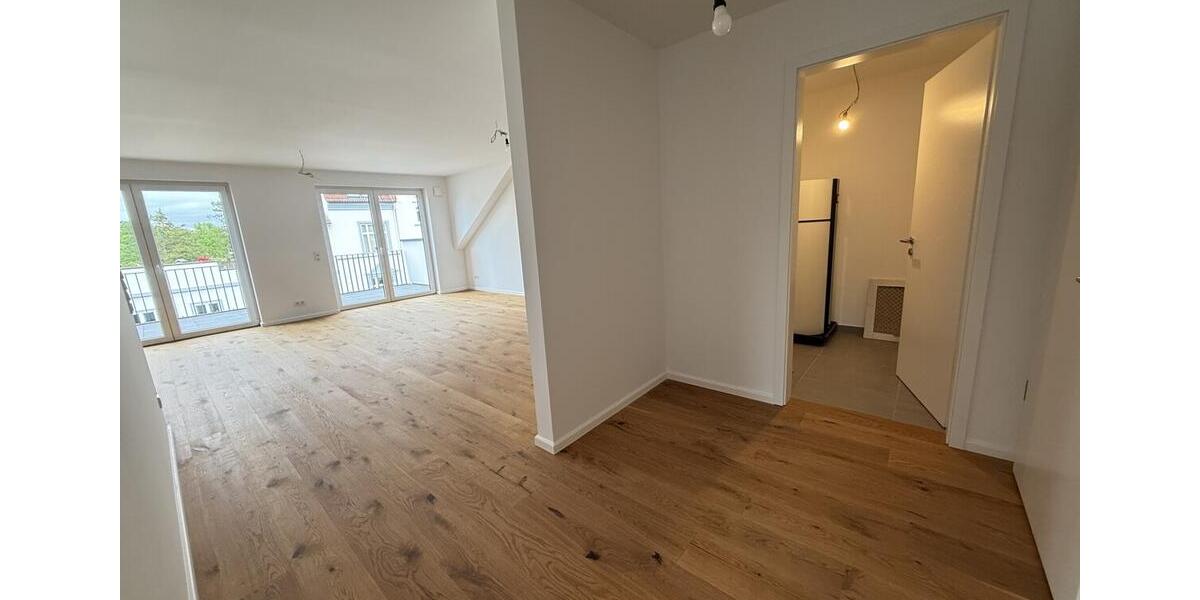 Dachgeschoßwohnung Bremen Schwachhausen - 2 Zimmer, 92 m&sup2;, 1.750&euro; | Angebot:26676601