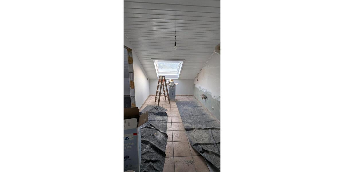 Dachgeschoßwohnung Stutensee - 3 Zimmer, 78 m&sup2;, 920&euro; | Angebot:25942998