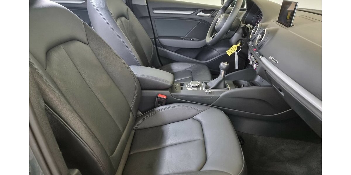 Audi A3 30 TDI LED SHZ Navi Leder Tempomat Digital 88.900 km 17.900 &euro; Garrel 49681