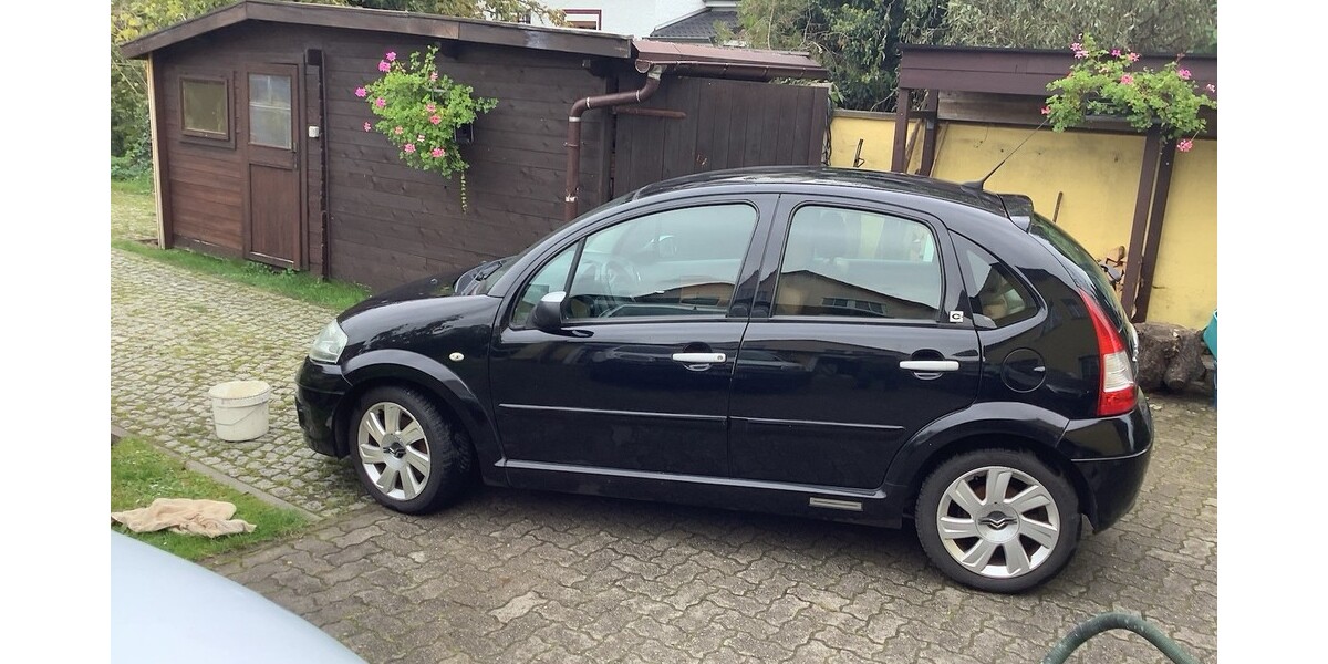 Citroen C3 168.000 km 2.350 € Berlin 10178
