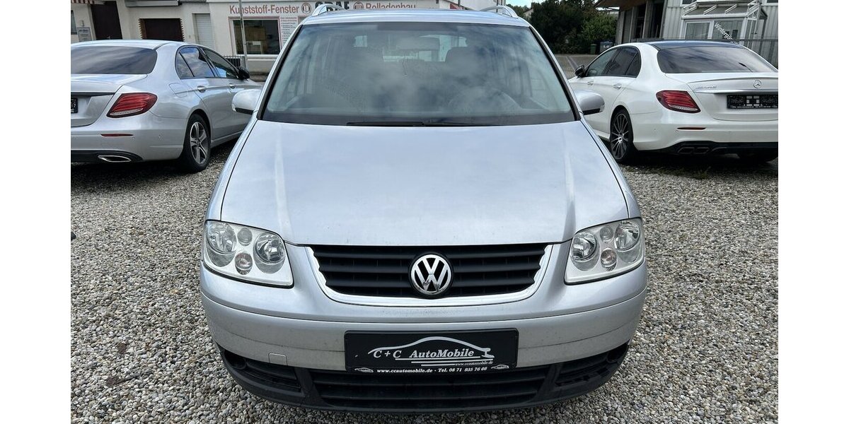 VW Touran 2.0 TDI Highline 7-Sitzer Tempomat AHK 220.000 km 2.000 &euro; Altdorf 84032