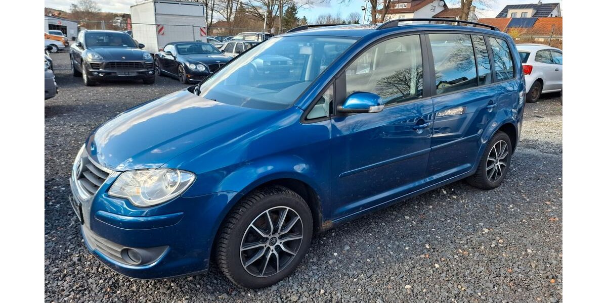 VW Touran 208.000 km 3.999 &euro; Eichenzell 36124