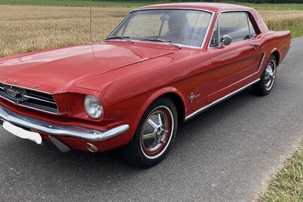 Ford Mustang 18.000 km 22.999 &euro; Legden 48739