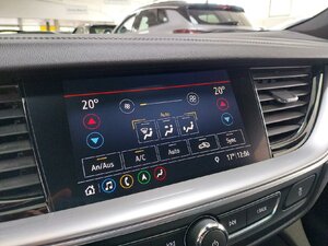 Opel Insignia Ultimate Matrix HUD AHK KAM ACC LEDER 39.050 km 25.730 &euro; HAAN 42781