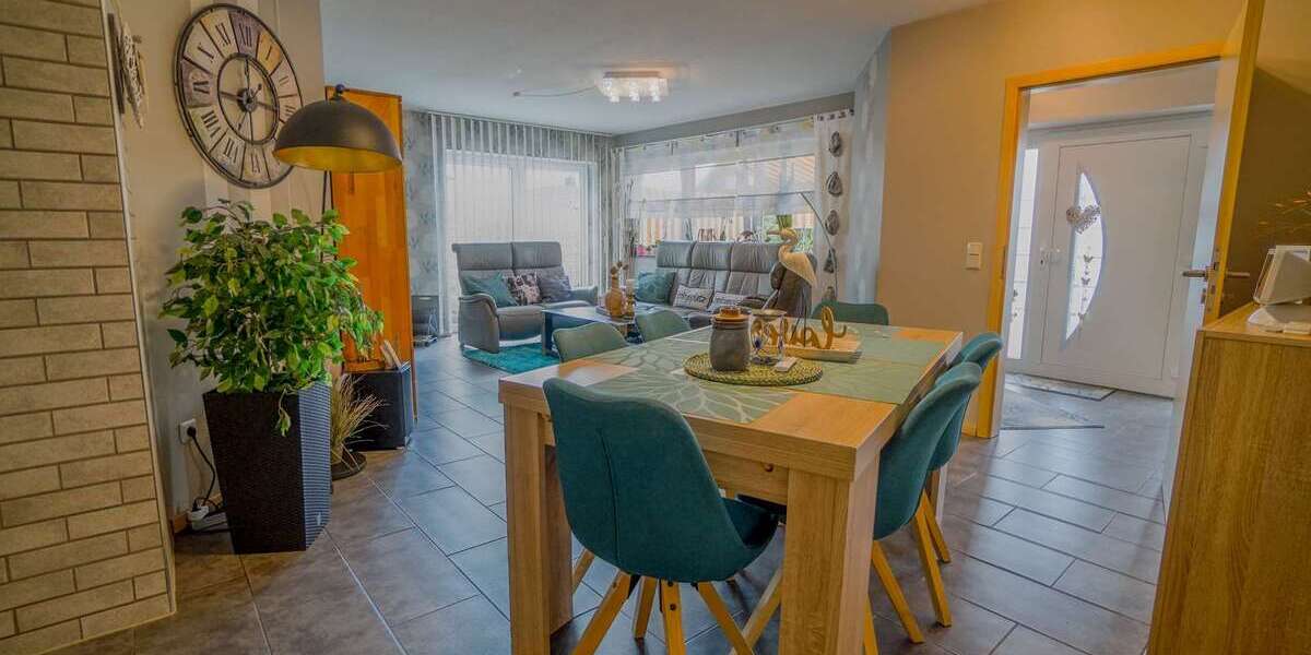 Sonniges Traumhaus mit viel Platz in Haiger OT - Einfamilienhaus Haiger | Angebot:27197051