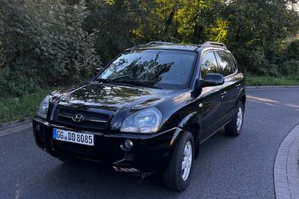 Hyundai TUCSON 254.000 km 3.300 € Gernsheim 64579
